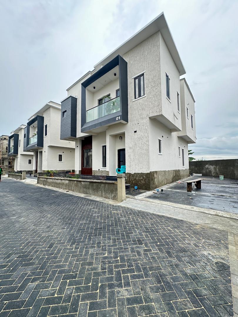 3-Bedroom Luxury Apartment